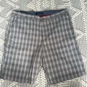 NWT - Tommy Hilfiger classic fit shorts
